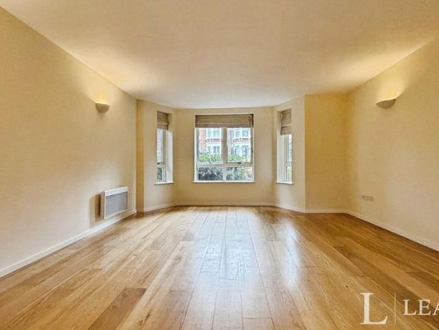 Apartment for rent in South Woodford, Greater London
