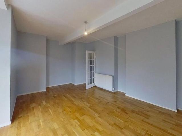 Apartment for rent in Moorpark, Stanwix