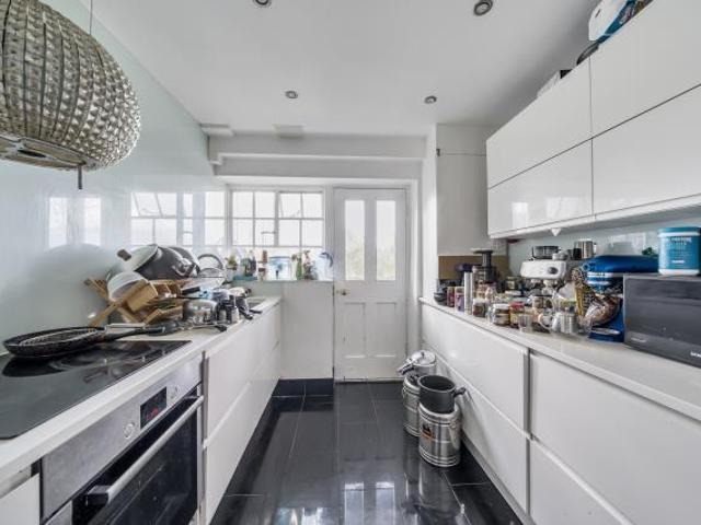Flat for rent in Petersham, Greater London