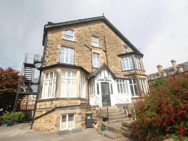 Flat for rent in Low Harrogate, Harrogate