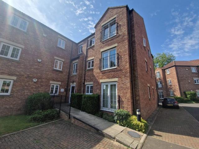 Apartment for rent in Herringthorpe, South Yorkshire