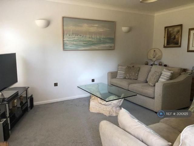 Apartment for rent in Old Milton, Ashurst Bridge