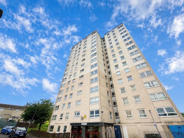 Apartment for rent in Long Calderwood, Barassie