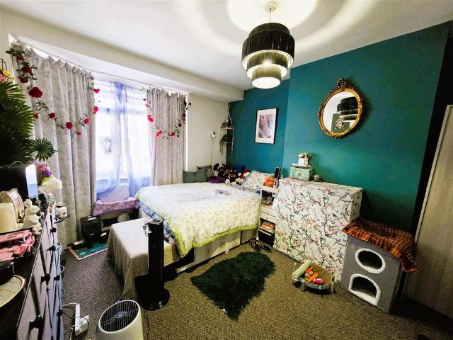 Apartment for rent in South Stanmore, Greater London