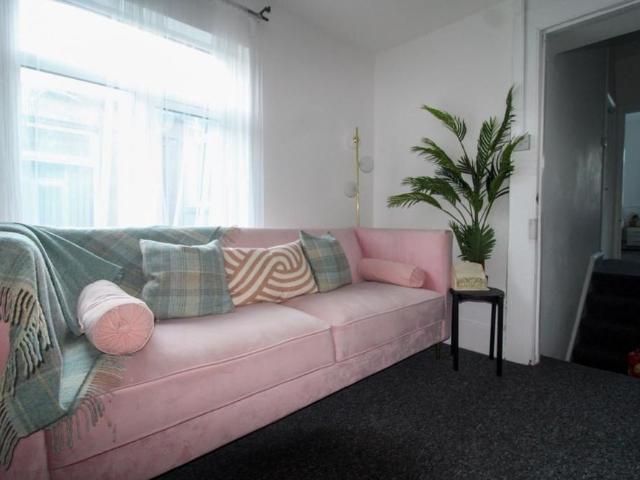 Apartment for rent in Falcon Lodge, Wales
