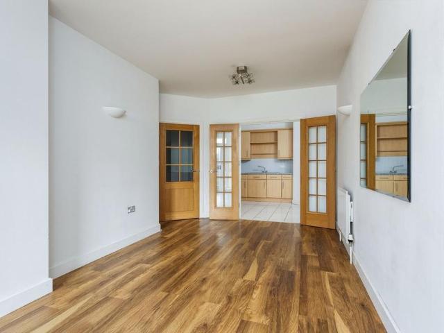 Apartment for rent in Portsea, City Of Portsmouth