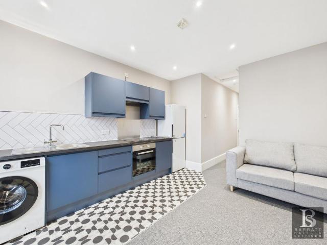 Flat for rent in Rodbourne, Swindon
