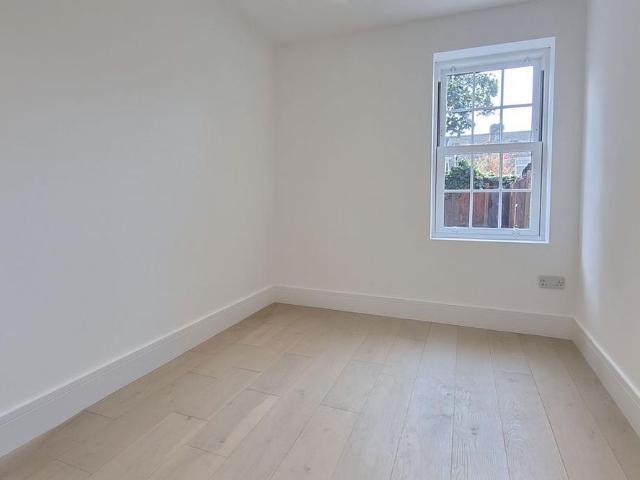 Apartment for rent in Upton Park, Greater London
