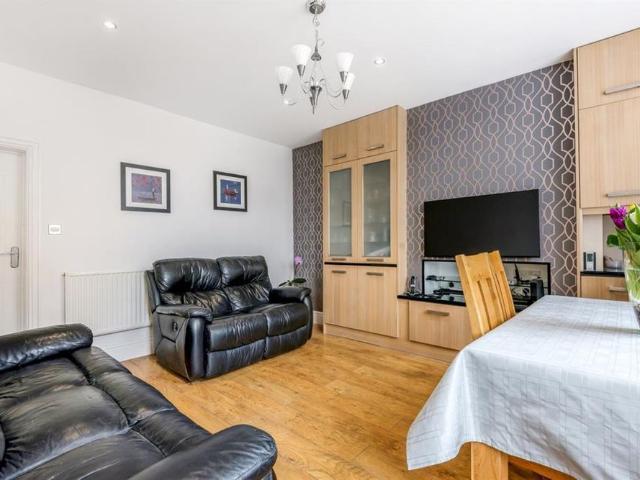 House for rent in Shaw Lane, Yeadon