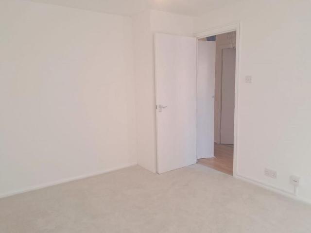 Apartment for rent in Enfield Island Village, Greater London
