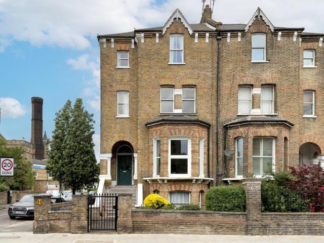 Flat for rent in Brownswood Park, Stoke Newington