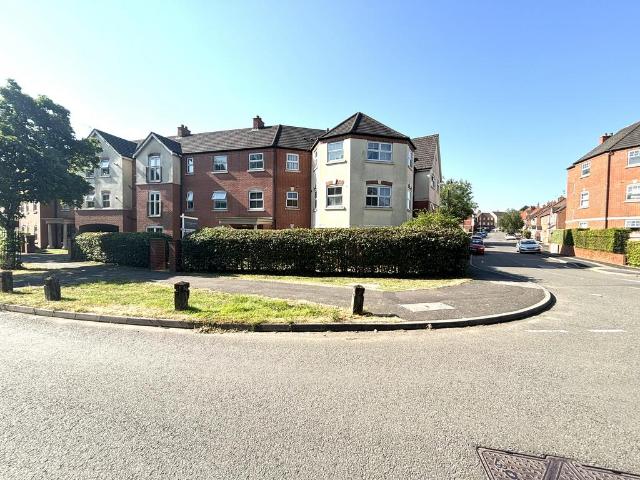 Flat for rent in Druids Heath, West Midlands