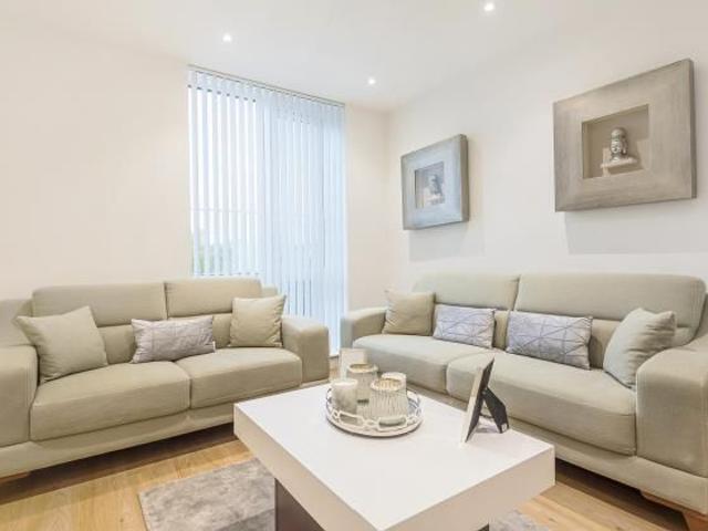 Apartment for rent in The Close, Hampshire
