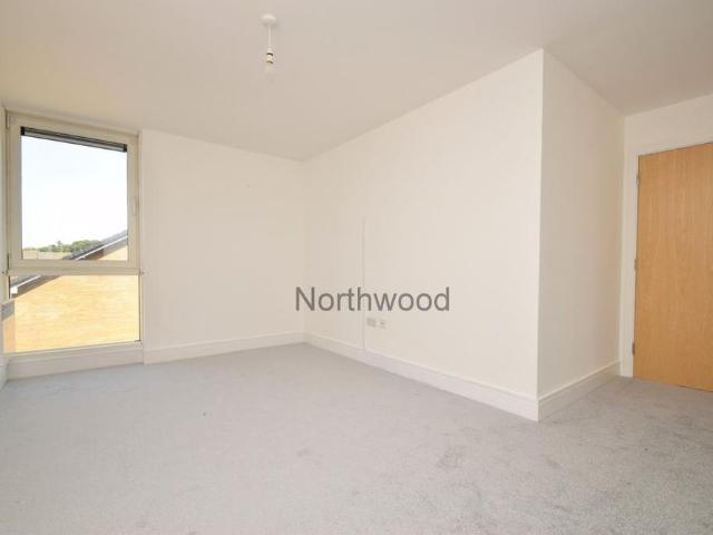 Apartment for rent in Key Street, Suffolk