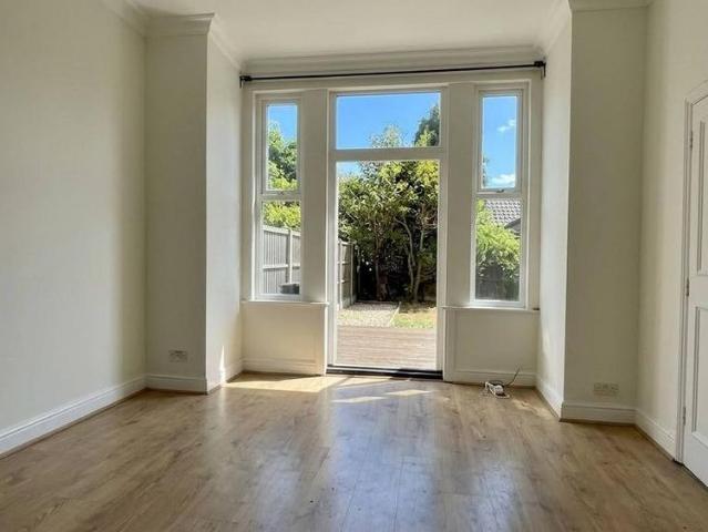 Apartment for rent in Winchmore Hill, Edmonton