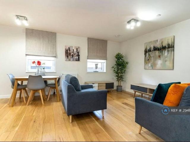 Flat for rent in Broughton, Scotland