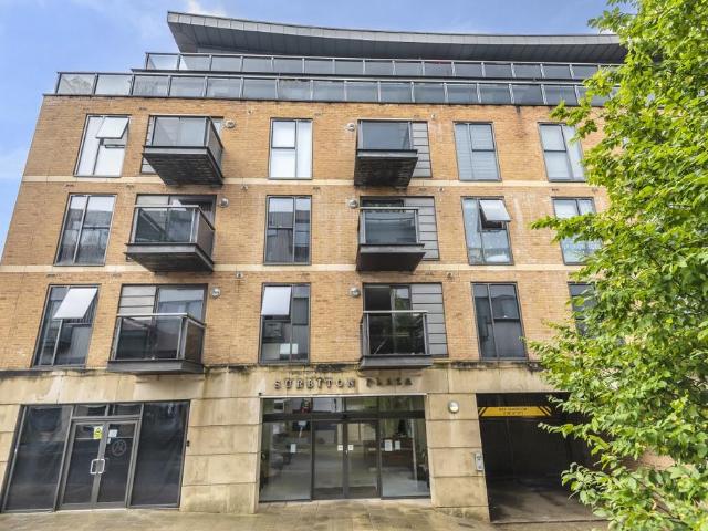Flat for rent in Surbiton, Greater London