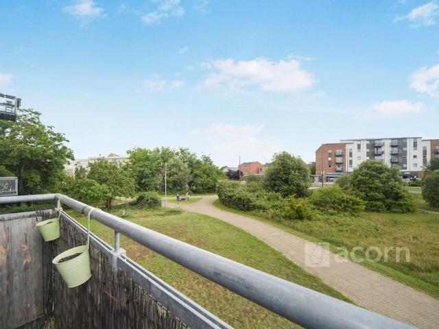 Apartment for rent in Monks Orchard, Kent