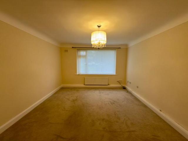 Apartment for rent in Calderstones