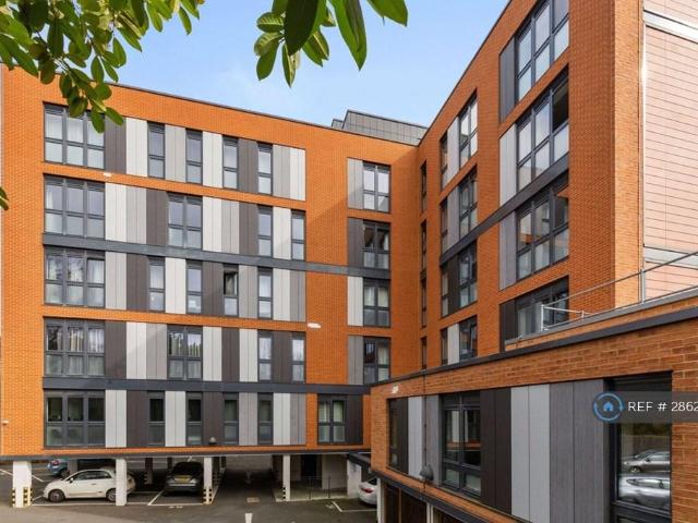 Flat for rent in Pachesham Park, Isle Of Man