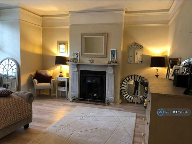 Apartment for rent in St Albans, Five Acres