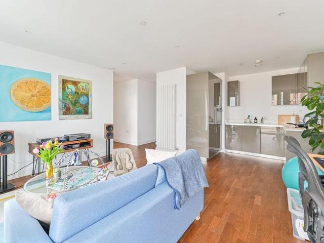 Apartment for rent in Glyndon, Plumstead