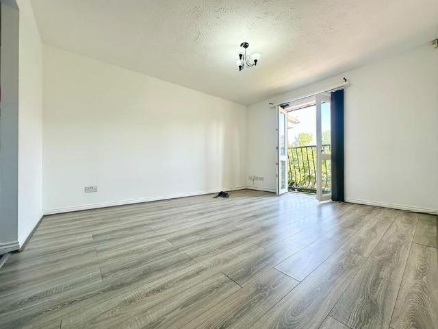 Apartment for rent in Barking Riverside, Greater London