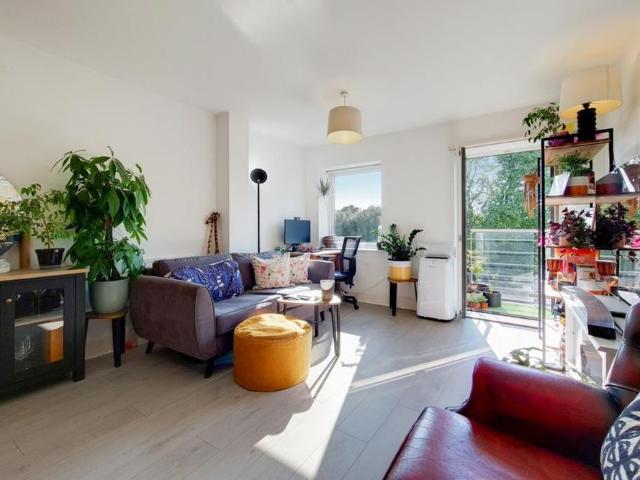 Apartment for rent in Roehampton, Greater London