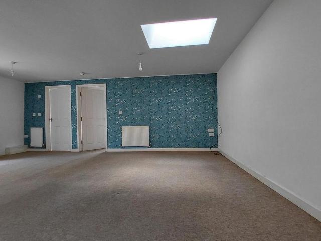 Apartment for rent in Pembroke Dock, Wales