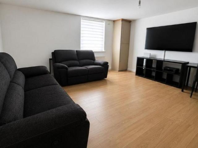 Apartment for rent in Carterhatch, Greater London