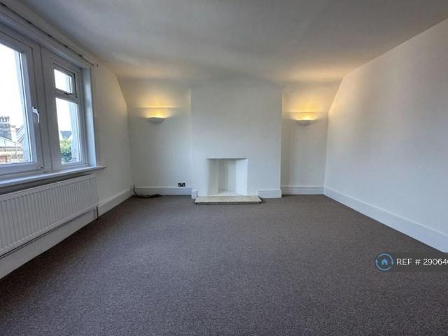 Apartment for rent in Foord, Folkestone and Hythe