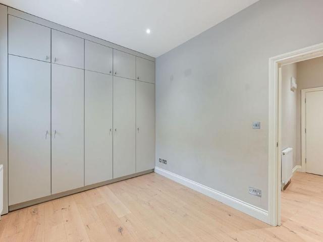 Apartment for rent in London Borough of Ealing, Greater London