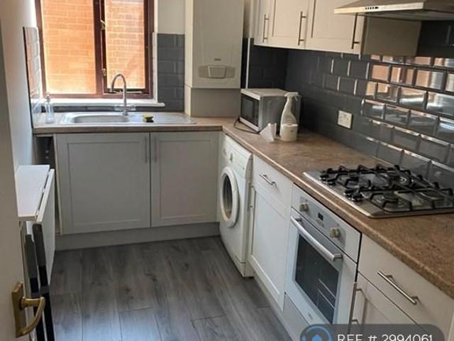 Apartment for rent in London Borough of Croydon, Sanderstead