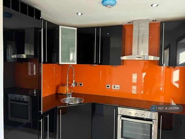 Apartment for rent in Rotherhithe, Greater London