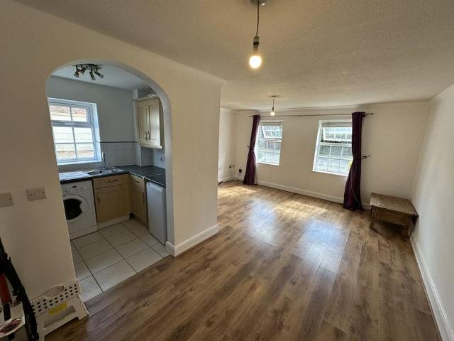 Apartment for rent in Far Cotton and Delapre, Far Cotton