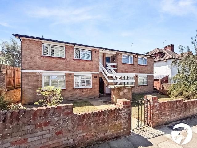 Flat for rent in Shooters Hill, Greater London