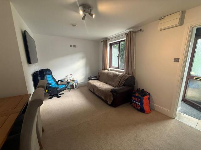Apartment for rent in Somerton