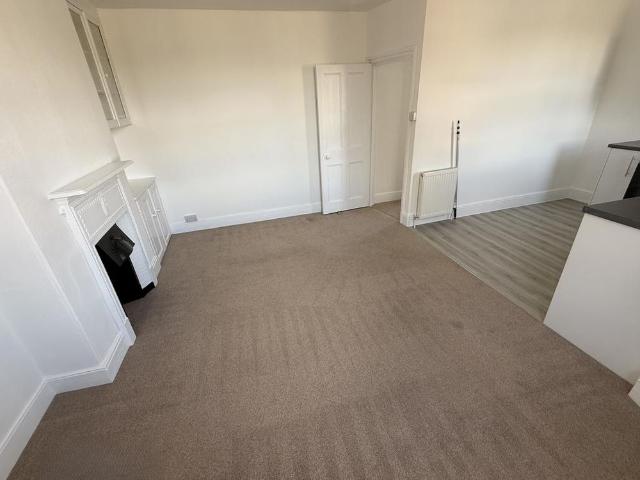 Apartment for rent in Highweek, Bridford