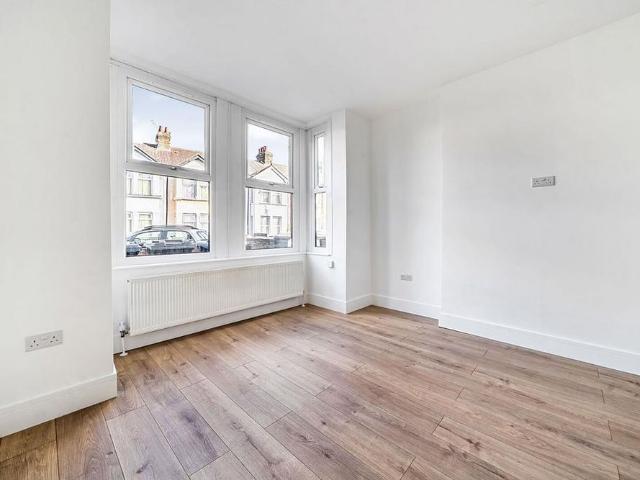 Apartment for rent in London Borough of Ealing, Greater London