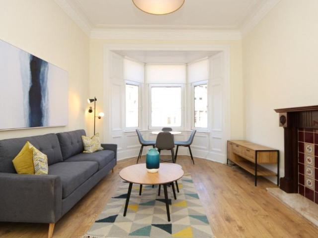 Apartment for rent in Battlefield, Scotland