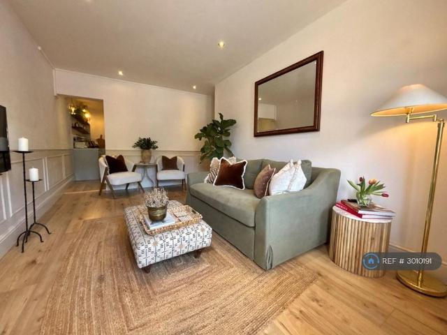 Apartment for rent in Fleet, Hart