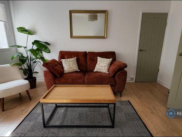 Apartment for rent in Canongate, Old Town
