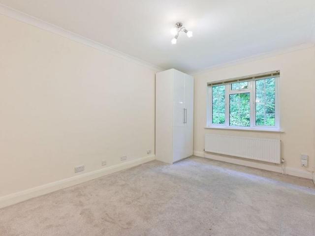 Apartment for rent in London Borough of Merton, Greater London