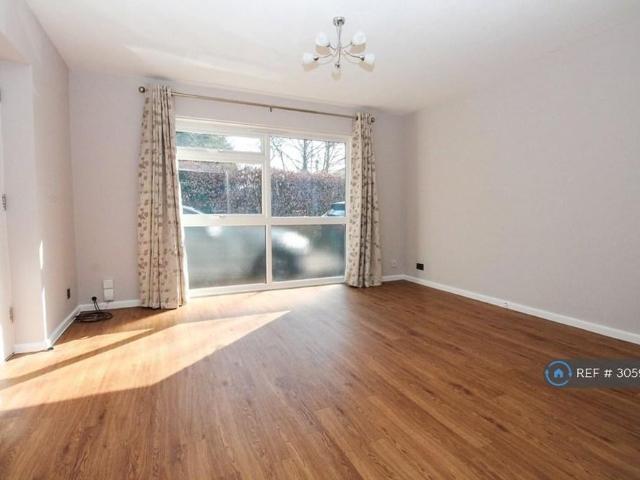 Apartment for rent in Fleet, Hart