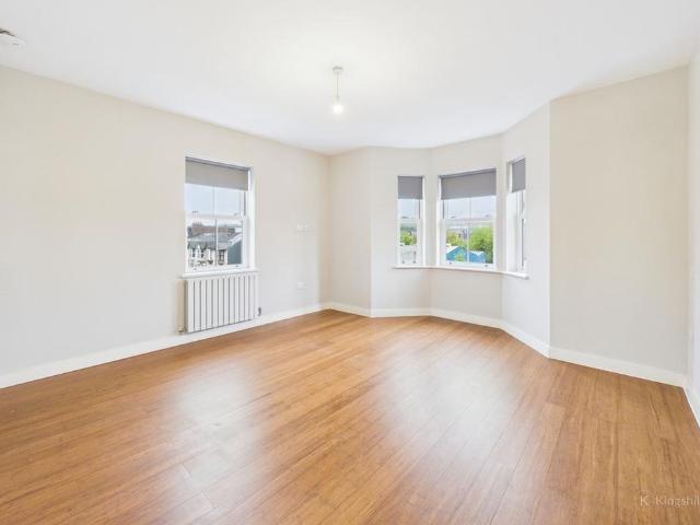Apartment for rent in High Wycombe Community Board, High Wycombe