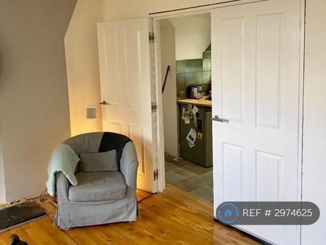 Apartment for rent in Highbury, Greater London