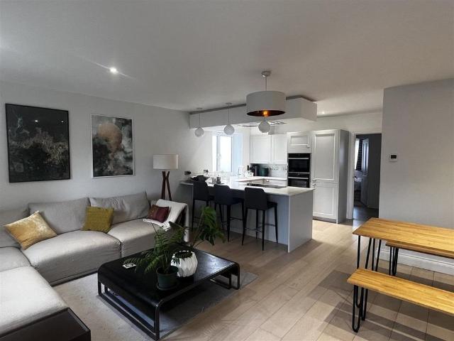 Apartment for rent in Harcourt Hill, Dromore