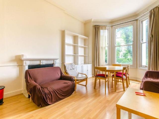 Apartment for rent in St. John's Wood, Greater London