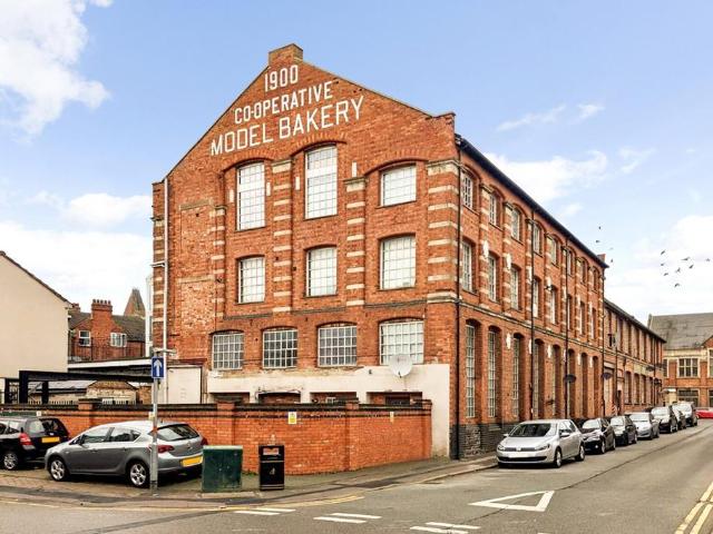 Flat for rent in Kettering