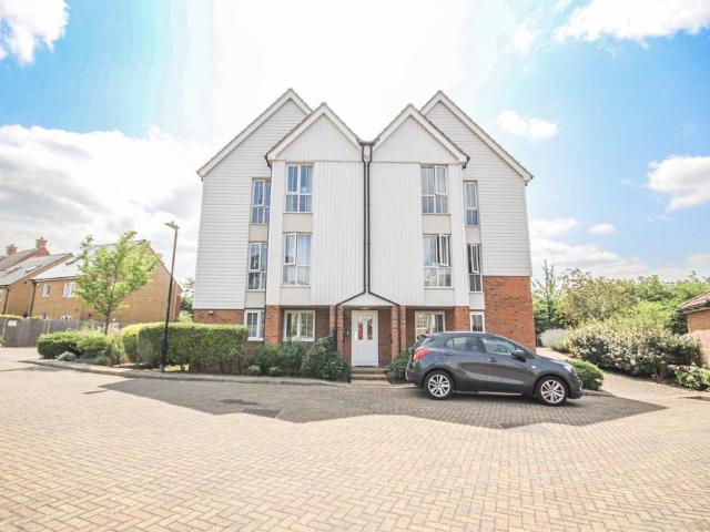 Flat for rent in Eden Village, Oad Street